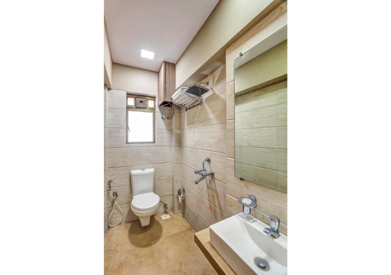 Ashok Deluxe Apartments, Marol Andheri East ムンバイ エクステリア 写真