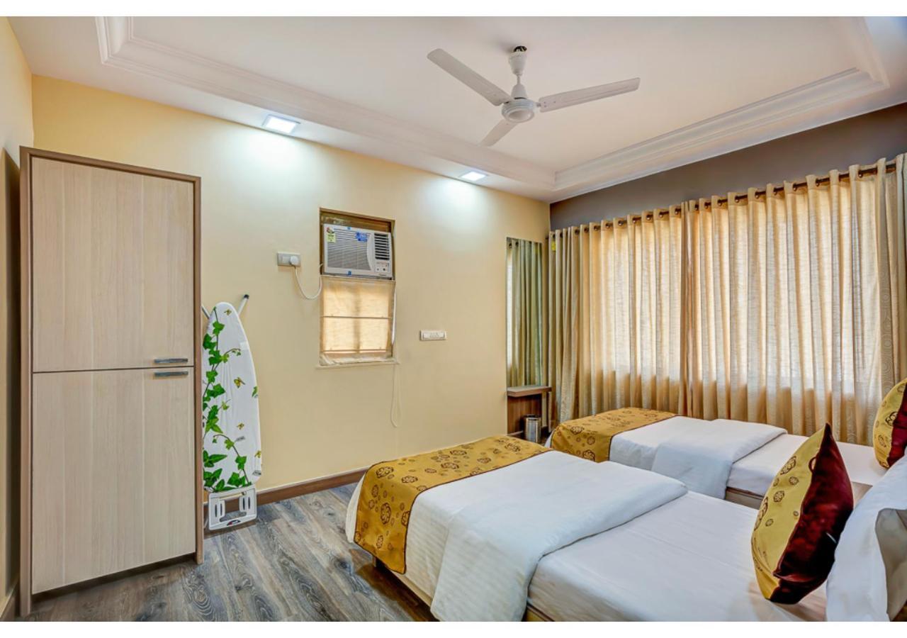 Ashok Deluxe Apartments, Marol Andheri East ムンバイ エクステリア 写真